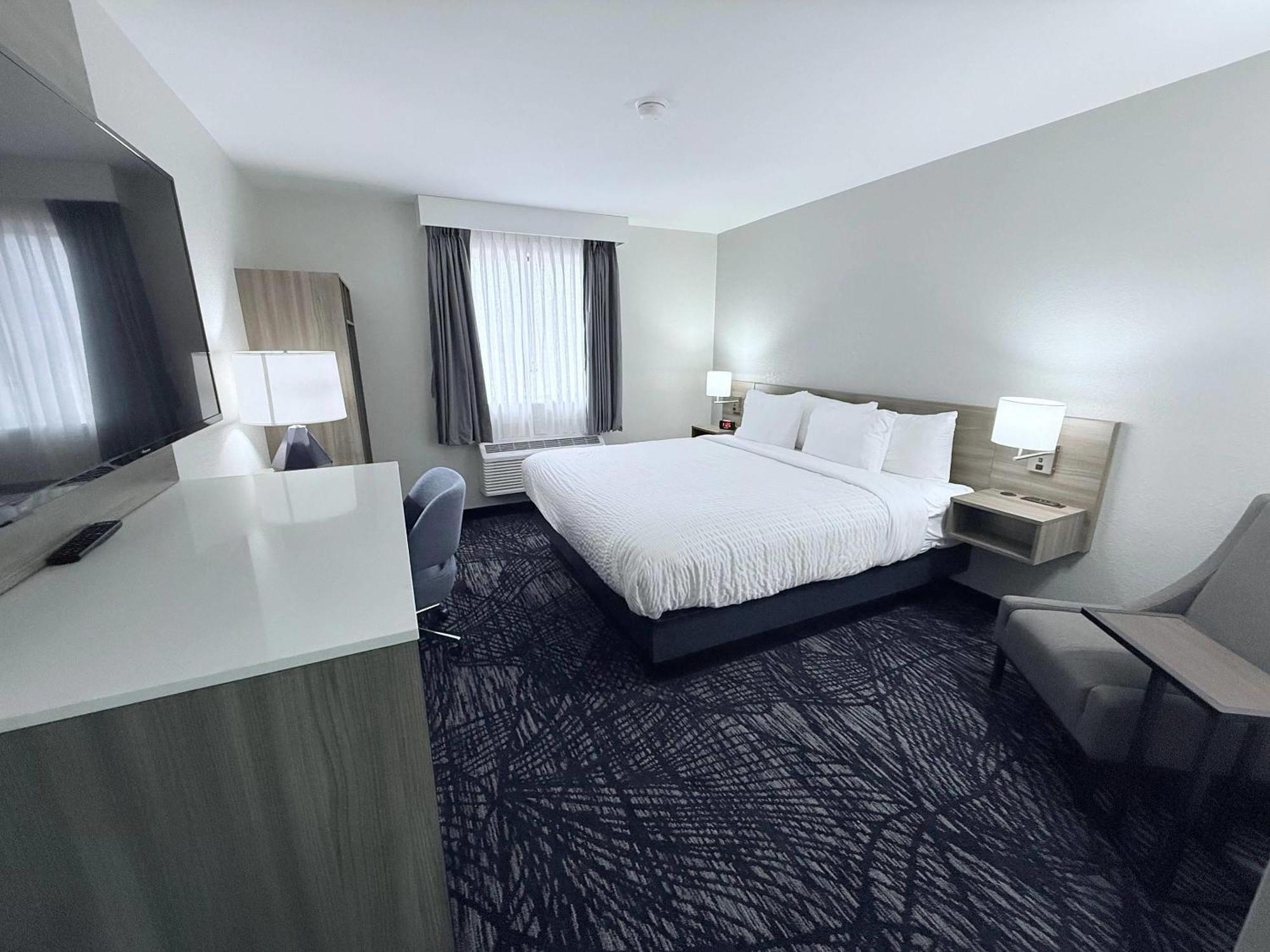 Clarion Pointe Hotel Шривпорт Екстериор снимка
